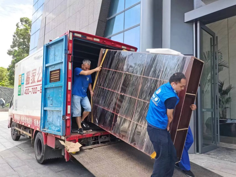 云顶国际yd888不负所托-顺利完成华创达前海创客创新基地搬迁！